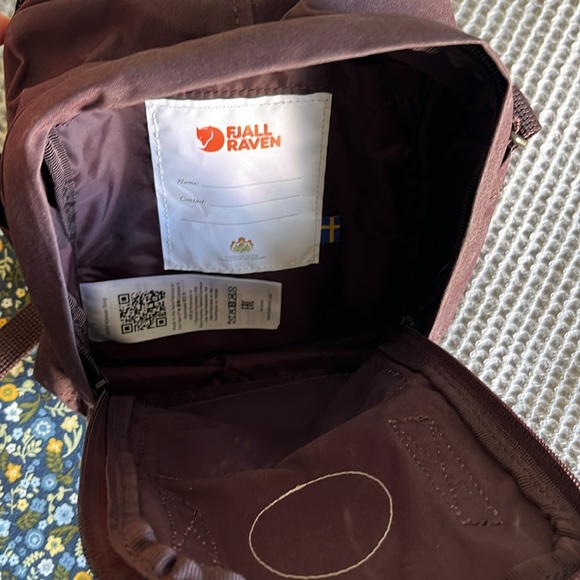 Fjallraven Sling Crossbody Bag in Blackberry - Picture 5 of 9